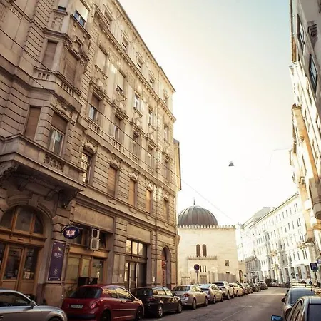 Ultra - Next To The Synagogue - Air Conditioning *