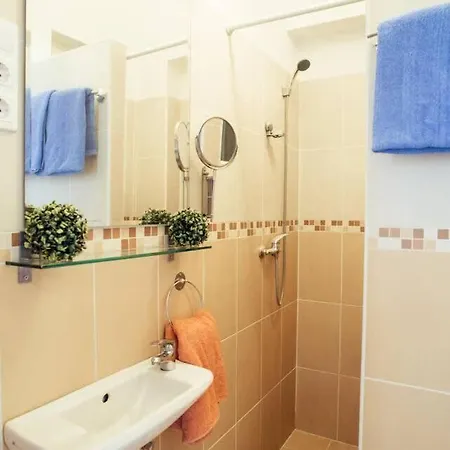 Ultra - Next To The Synagogue - Air Conditioning Apartament