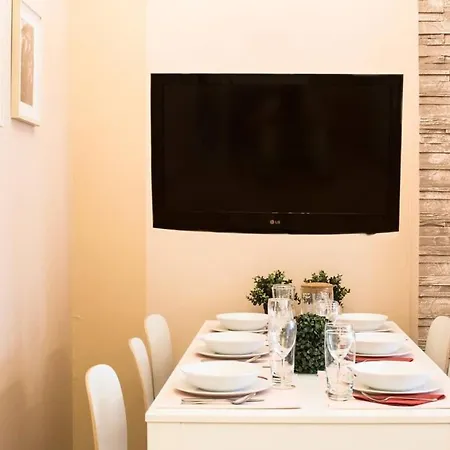 Ultra - Next To The Synagogue - Air Conditioning