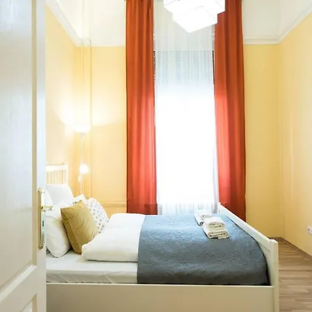 Ultra - Next To The Synagogue - Air Conditioning Daire