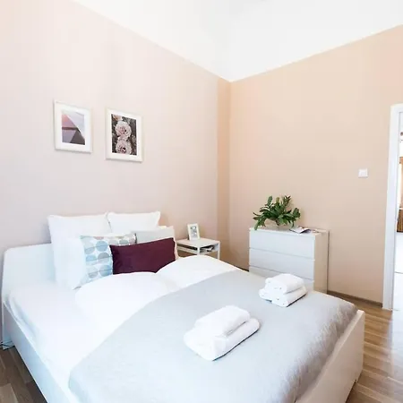 Ultra - Next To The Synagogue - Air Conditioning Daire Budapeşte