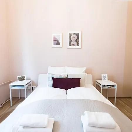 Ultra - Next To The Synagogue - Air Conditioning Daire