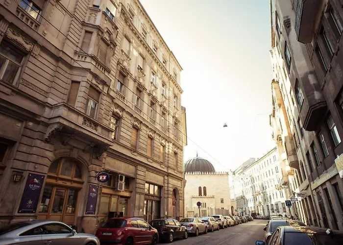 Ultra - Next To The Synagogue - Air Conditioning *