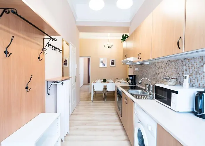 Ultra - Next To The Synagogue - Air Conditioning Apartament *